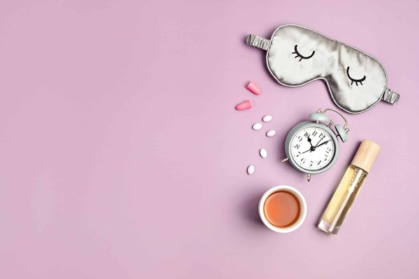 Welche Gestaltungselemente fördern die Produktivität in einem kleinen Homeoffice?